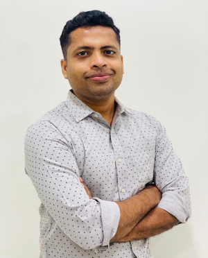 Dr. Praveen